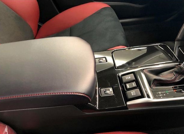 丰田全新一代锐志曝光,2007年丰田锐志白色2.5v6内饰改装