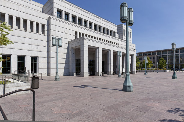 2020年青海大学思想政治教育考研招生信息、参考书、报录比分析