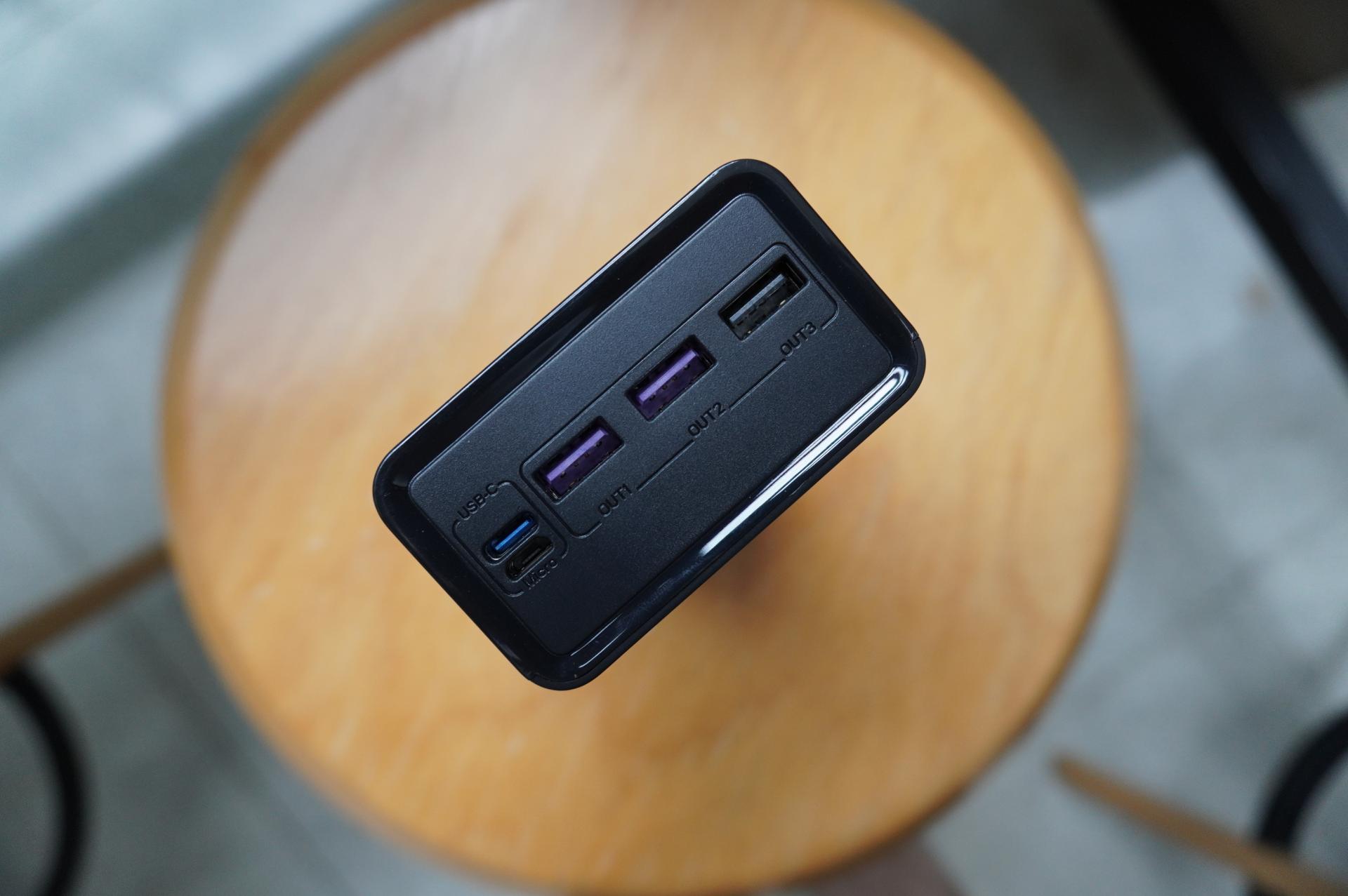 aigo移动电源快充版c40s,aigo移动电源c40s评测