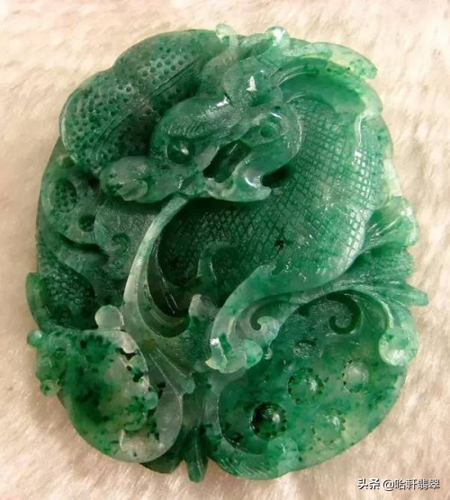 河南南阳卖的缅甸翡翠是真的吗,翡翠和南阳玉价格