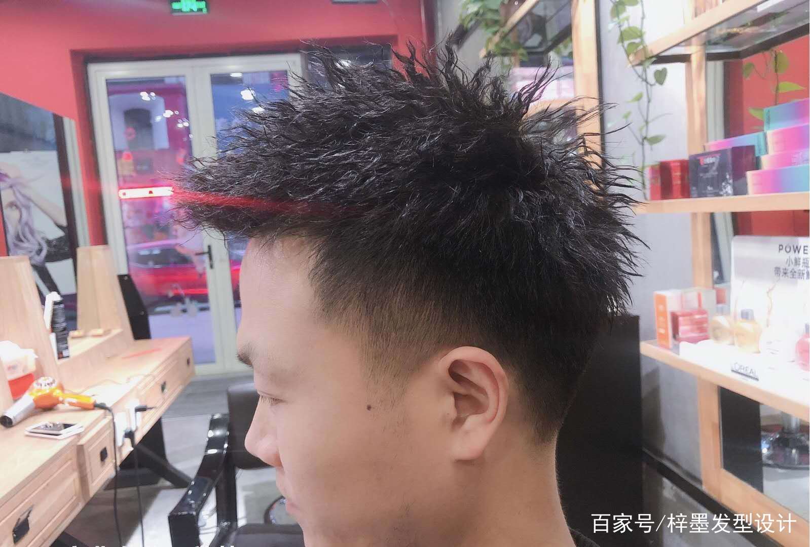 男士发型推荐，黑人烫，锡纸烫这些当下很火的发型你烫过吗？