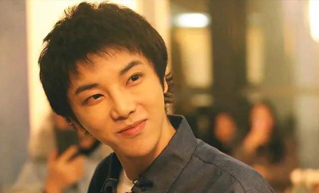 整容、劈腿、被喊老公?华晨宇被圈外女猛锤,人设崩塌