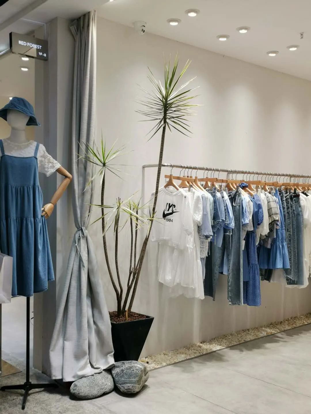 广州最美的服装市场推荐,广州最流行服装批发