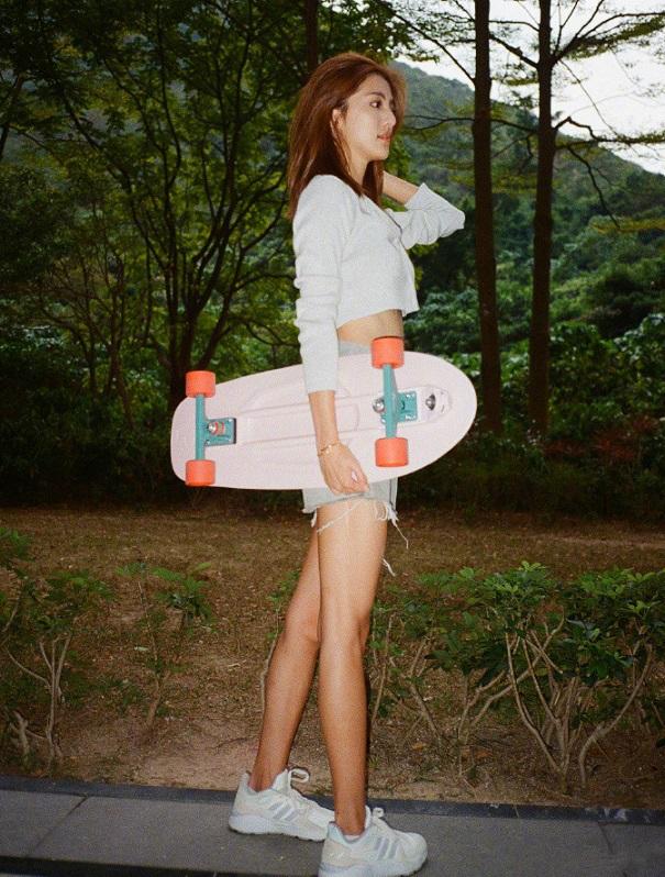 林峰前任吴千语收千万豪宅，收入不高却背爱马仕，满身大牌也翻车