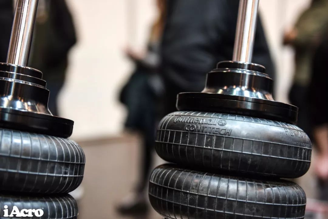 iAcroNavi——德国埃森改装车展之眼花缭乱上篇