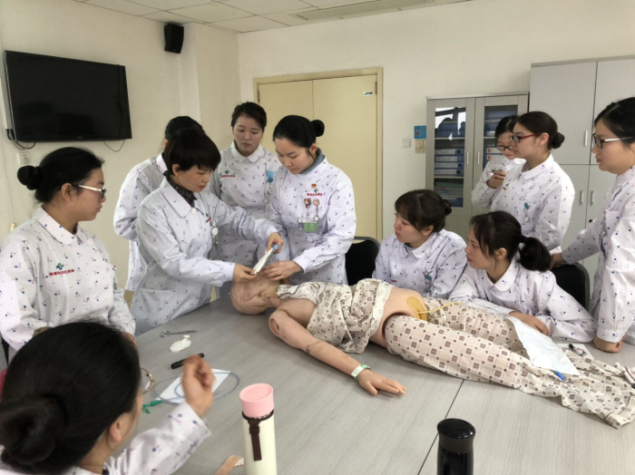 2020年新入职护士规范化培训方案,新入职护理人员规范化培训