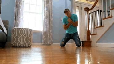 猫和主子玩装死游戏,在猫面前装死猫的反应