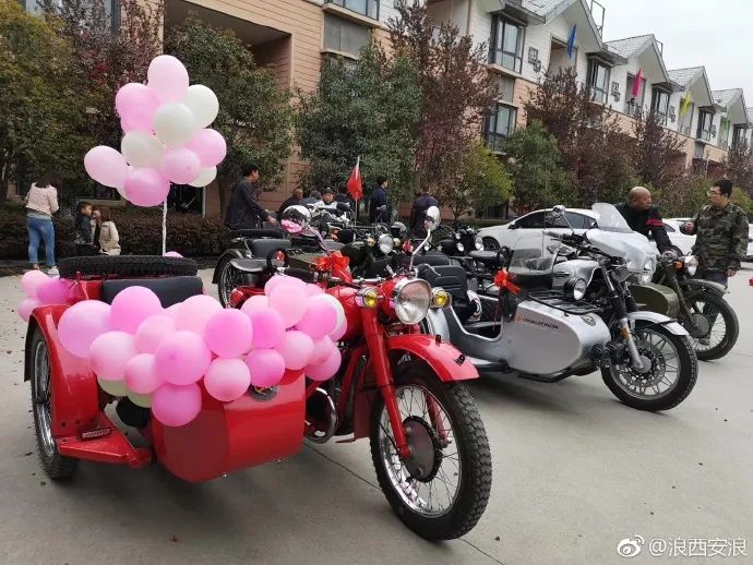 西安三十多辆“偏三轮”摩托车组成送亲车队很拉风有木有