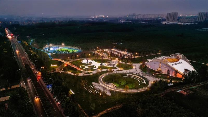 绗涗笢鑷诲搧浜戞箹鍗侀噷,绗涗笢鑷诲搧