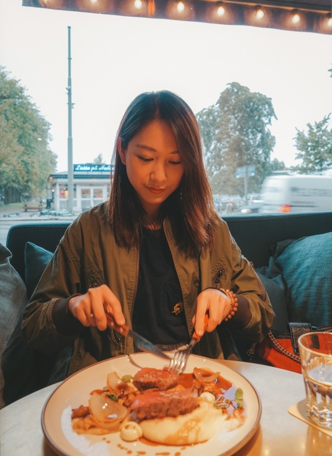 去哥德堡需要带当地钱吗,去卡塔尔必买