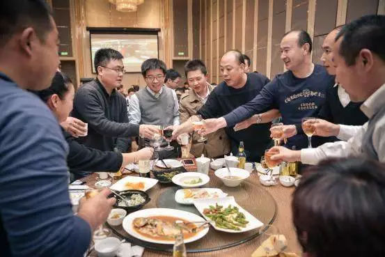 品尝老酒白酒的正确方法,白酒咋喝不醉妙招