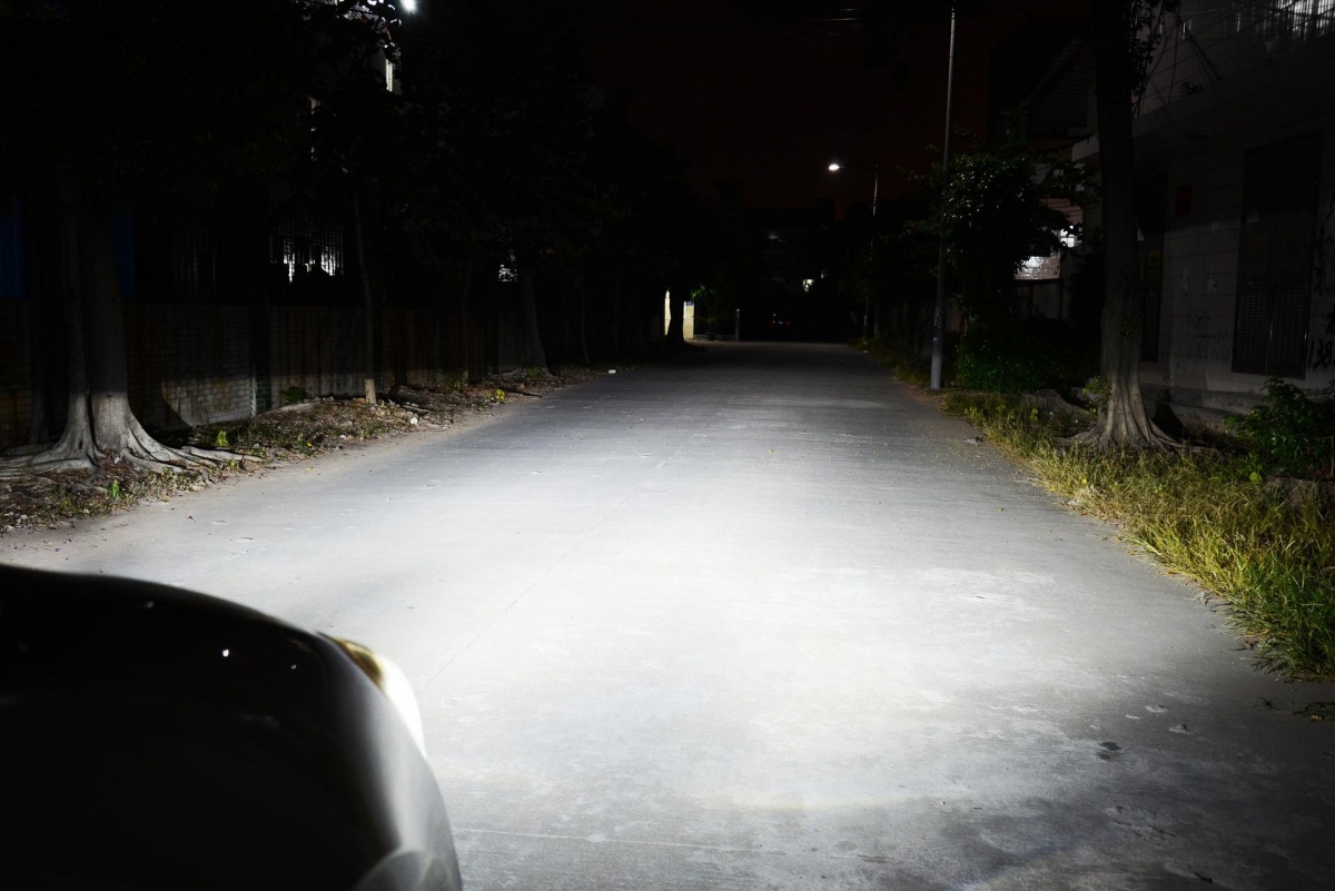 汽车电瓶亏电时会出现什么现象,汽车电瓶突然亏电是什么原因