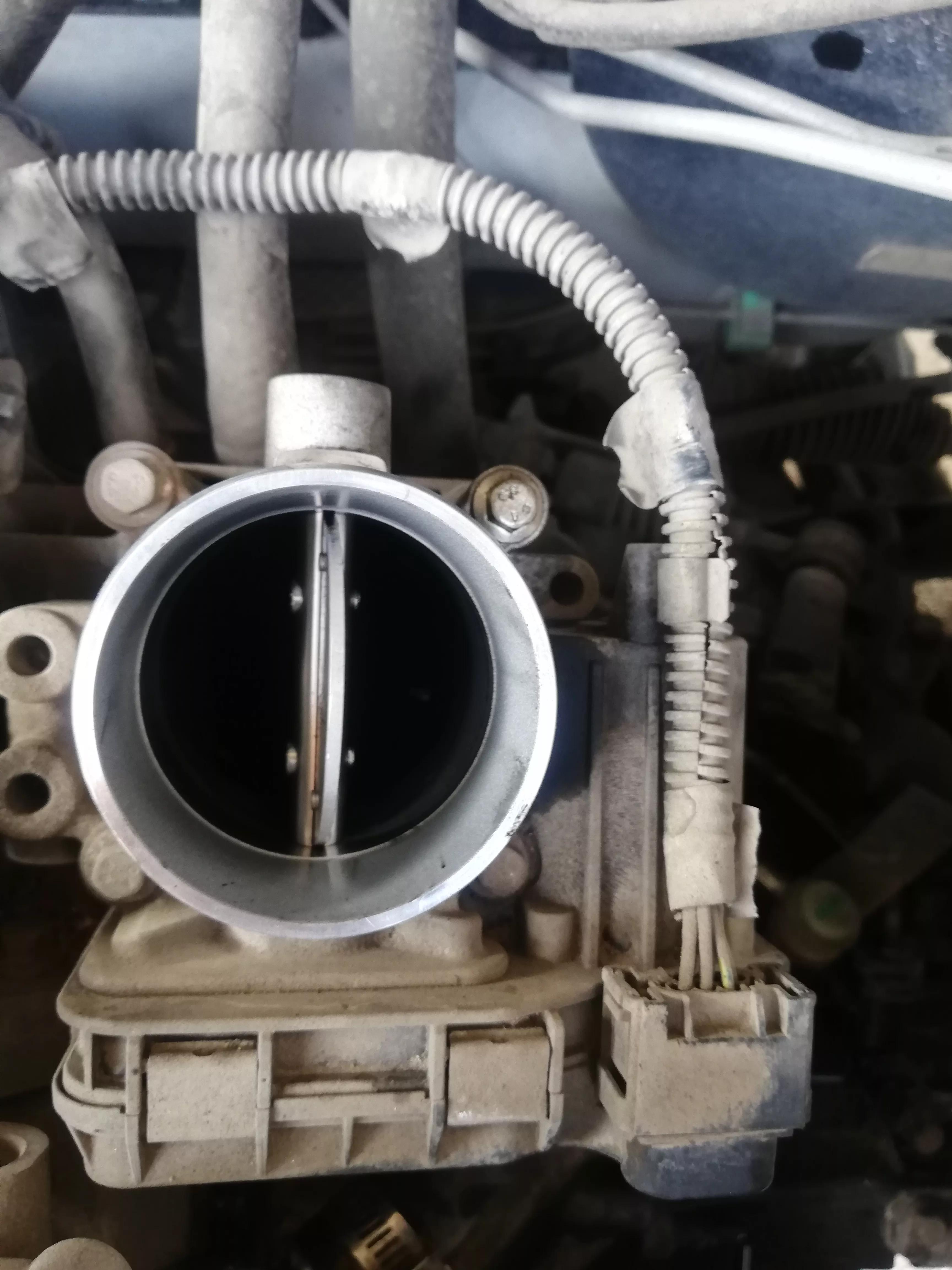 加油站有清除积碳的燃油宝卖吗,加油站推荐的清洁燃油宝有用吗