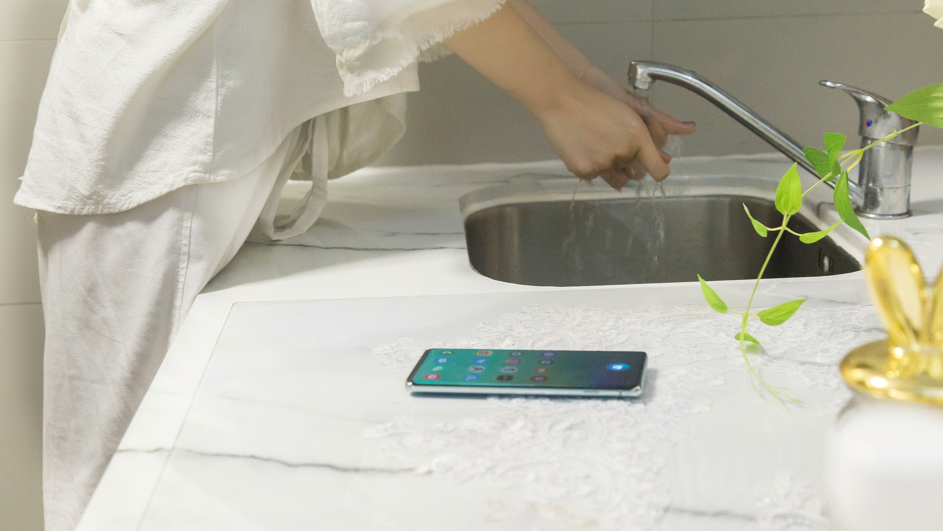 三星s10+升级安卓12,三星s10是机皇吗