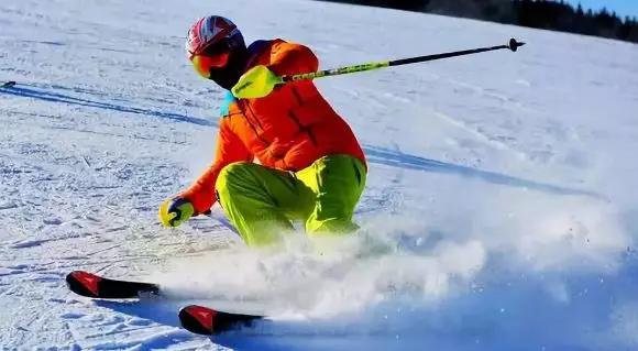 西安高新区哪里有室内滑雪场,西安白鹿仓和白鹿原滑雪场哪个好
