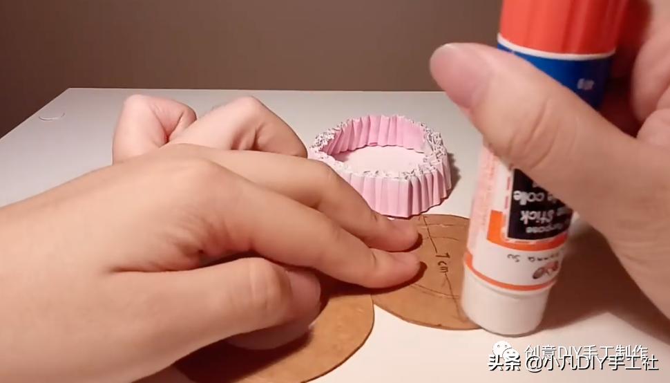 中秋节简单小灯笼又好看,中秋节最简单的灯笼不用纸