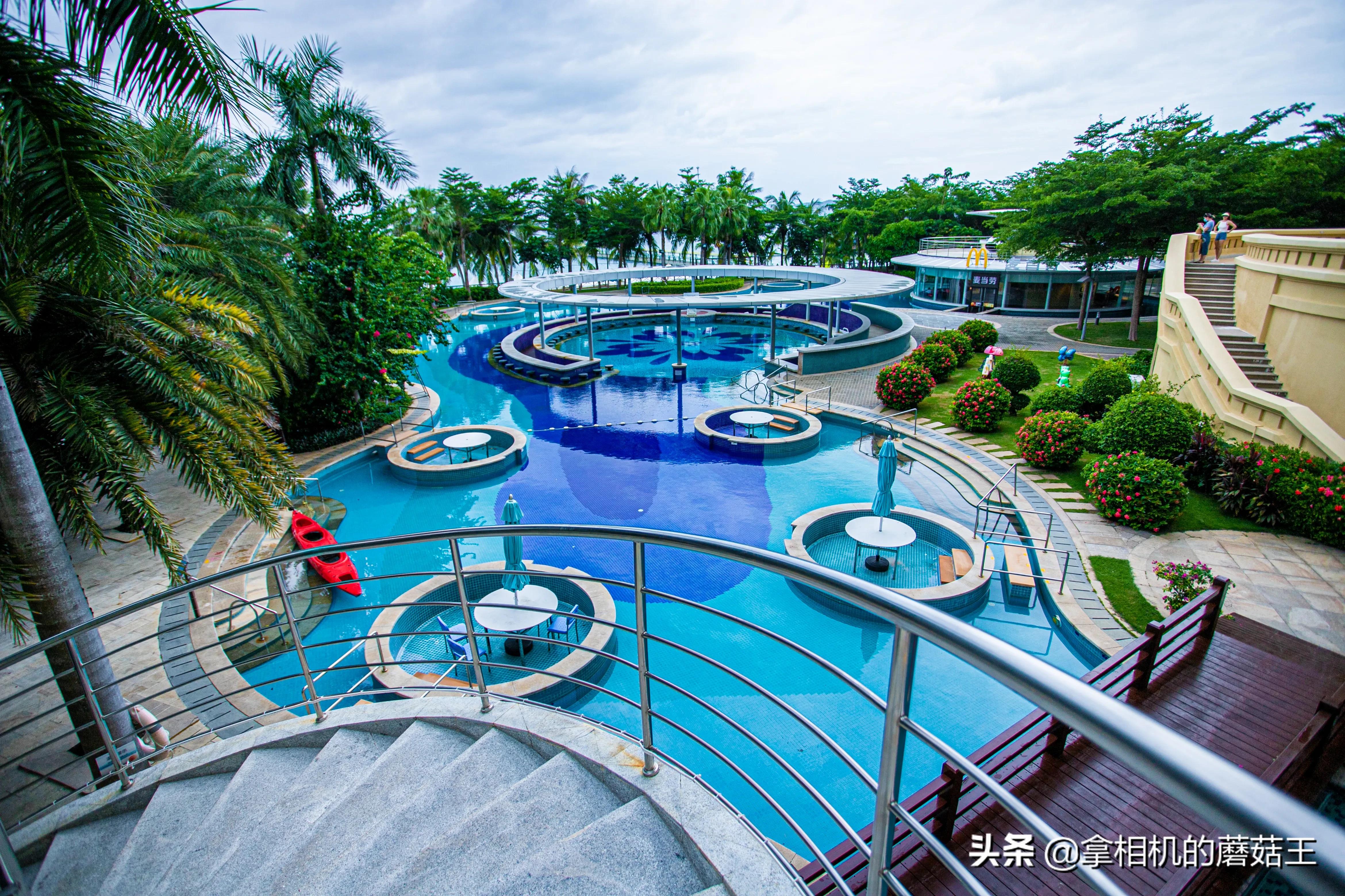 三亚住一个月的海景酒店,三亚比较好的海景酒店