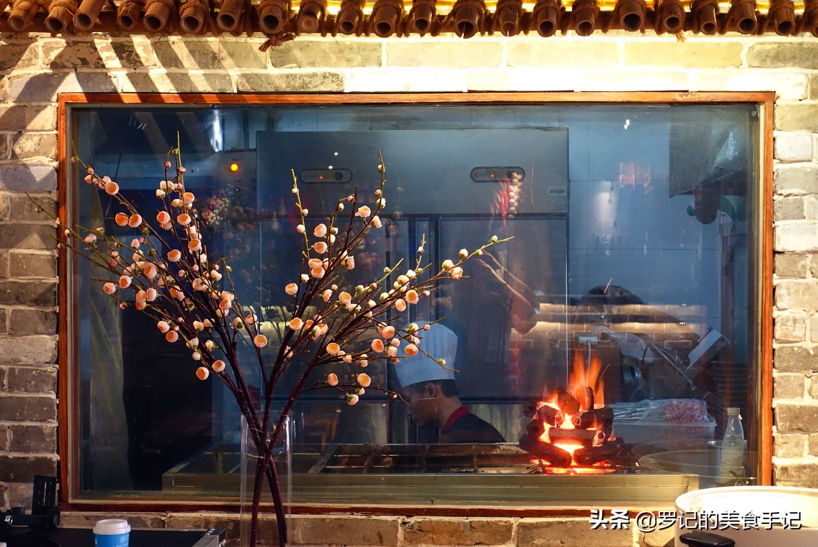 未赏三生三世十里桃花,却走进了这青丘…夜访体育西的这个小酒馆