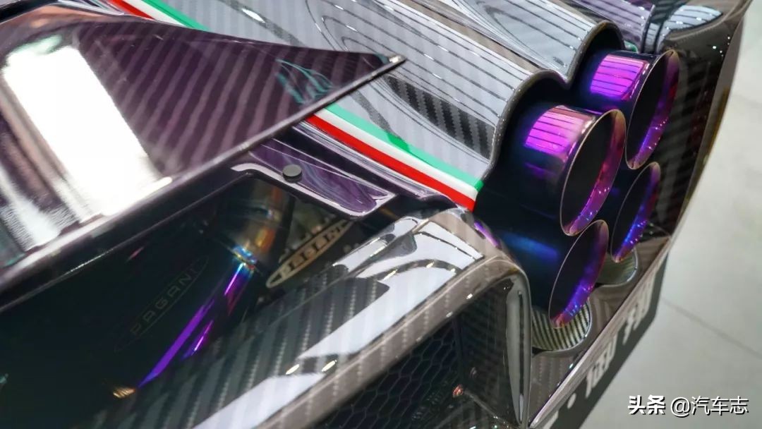 价值一亿的法拉利拉法,价值1亿元钱的白色法拉利拉法