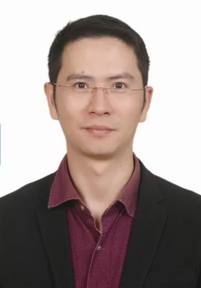 向广大患者致以新春的问候,向全国广大医务者祝贺医师节