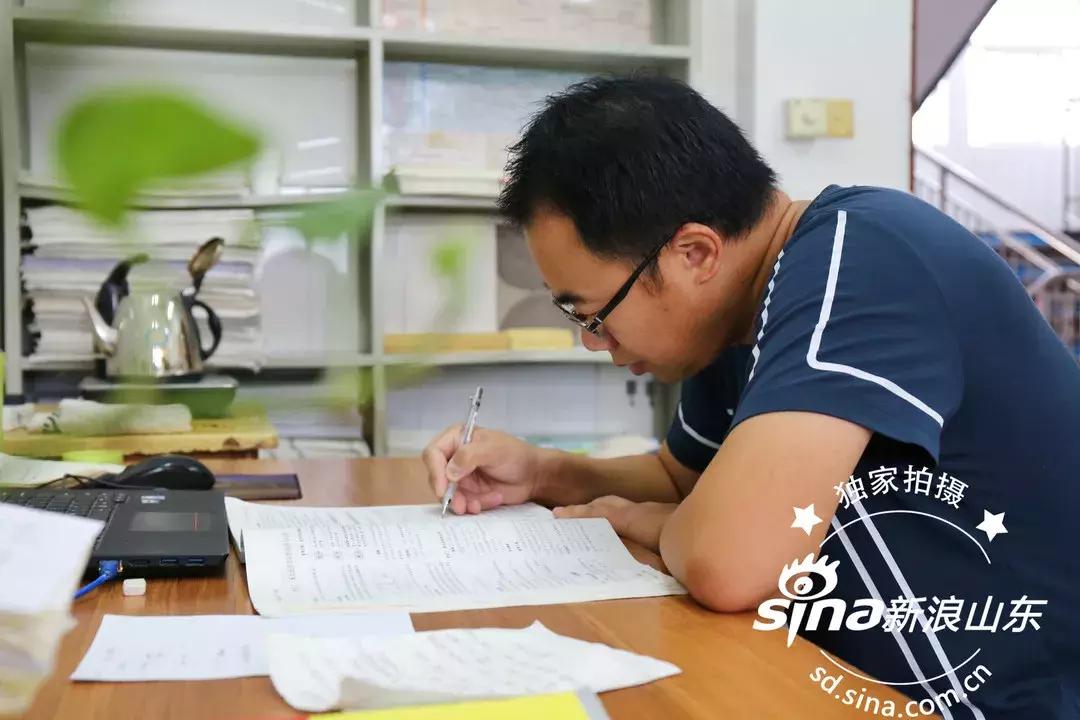 「章丘教育人物」走进章丘区第七中学李越：甘为人梯痴心不改