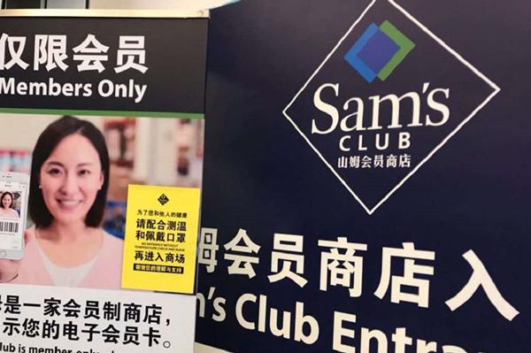 女子买半熟芝士蛋糕吃出虫,女子吃蛋糕吃出寄生虫