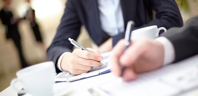 更改以前年度财务报表有风险吗,以前的财务报表做错怎么办