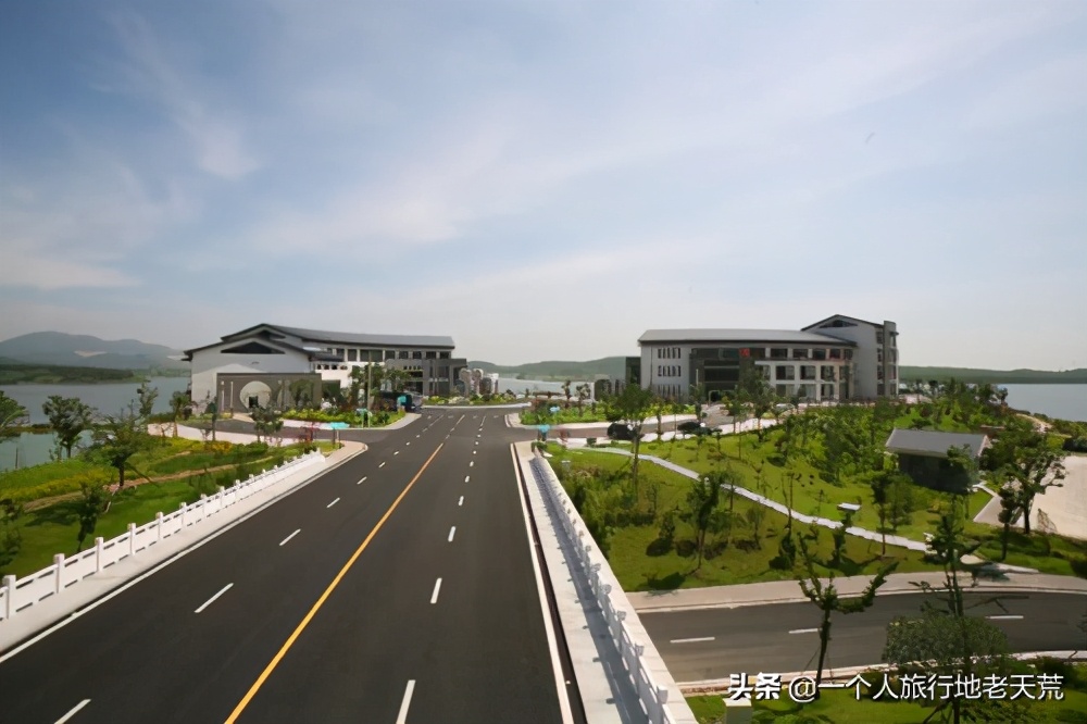 高速公路上最美的服务区在哪,中国十大高速公路服务区景区