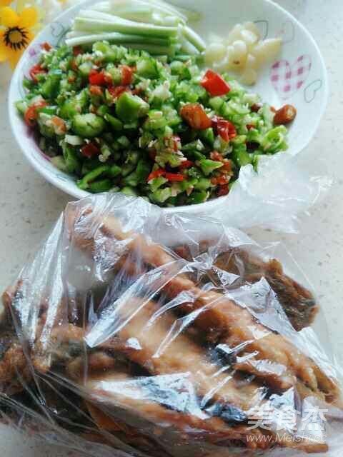 无论吃什么鱼，别再加料酒了，学会“这一招”，鲜嫩不腥还不粘锅