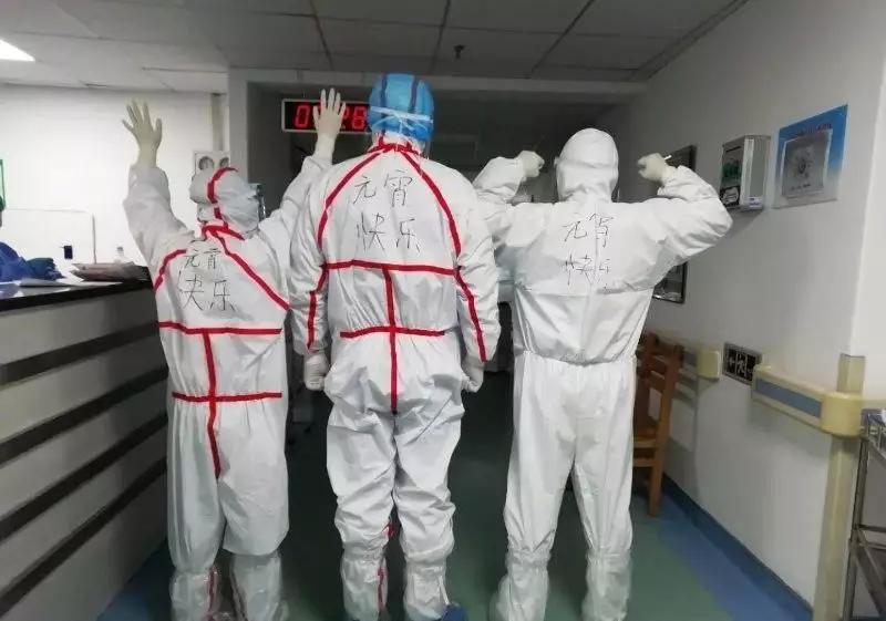 手机越刷越丧怎么办？这里有十条关于疫情的正能量新闻