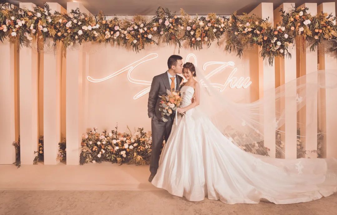 浪漫奢华草坪花园婚礼,充满爱意的婚礼