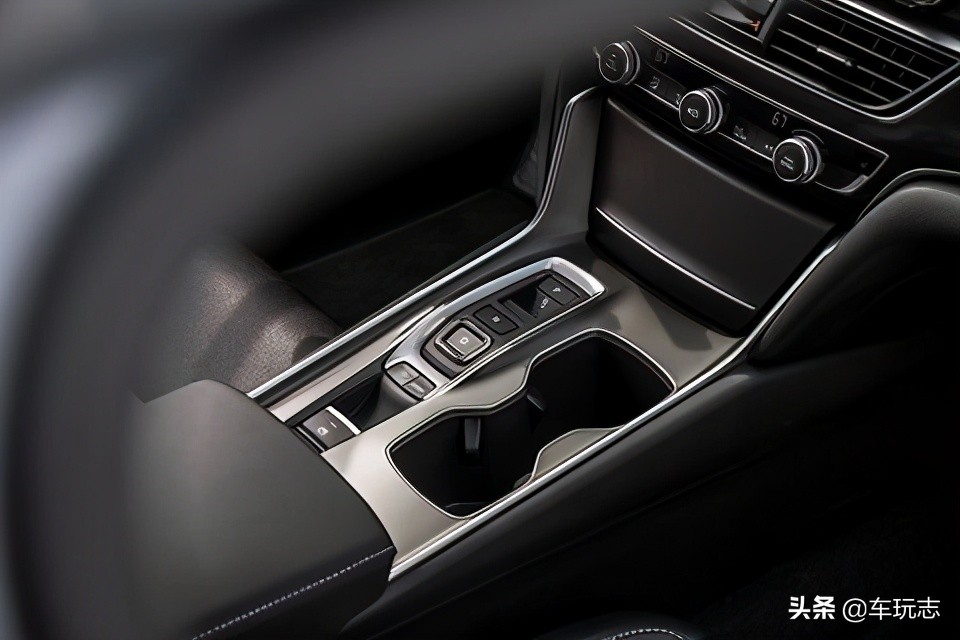 美版雅阁2.0t发动机变速箱,美版雅阁2.0t平行进口需要多少钱