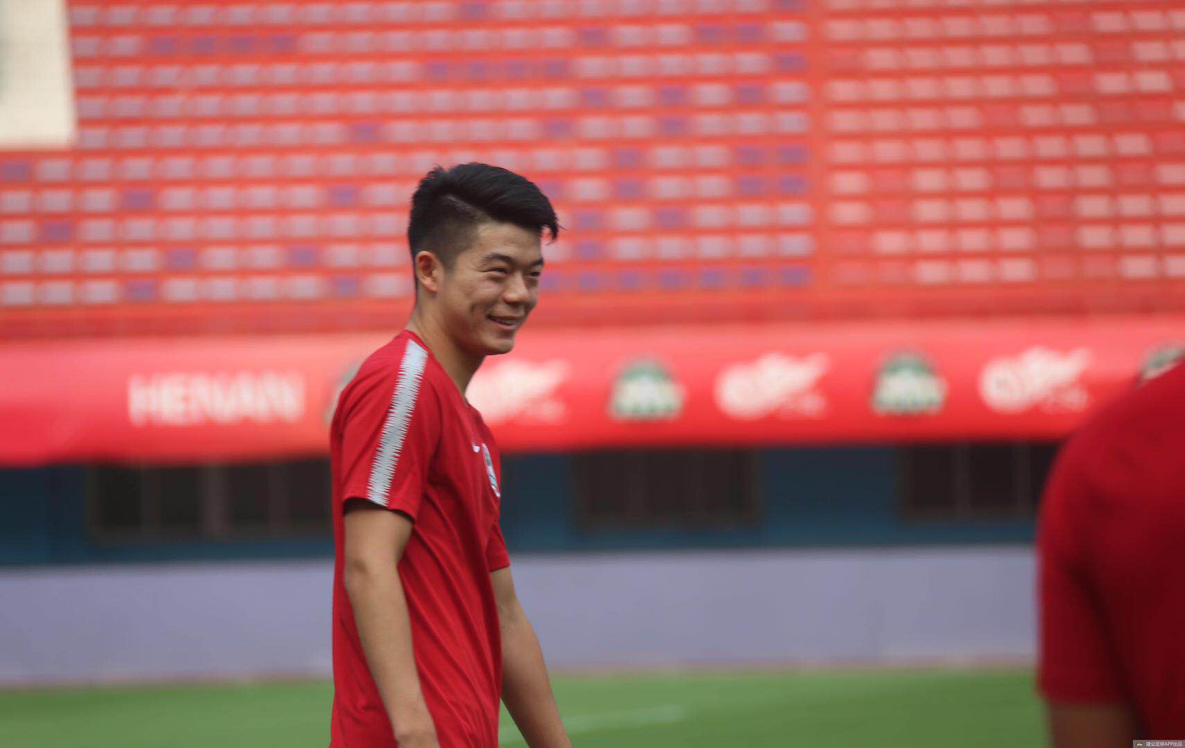 u23中卫球员,u23后场传球