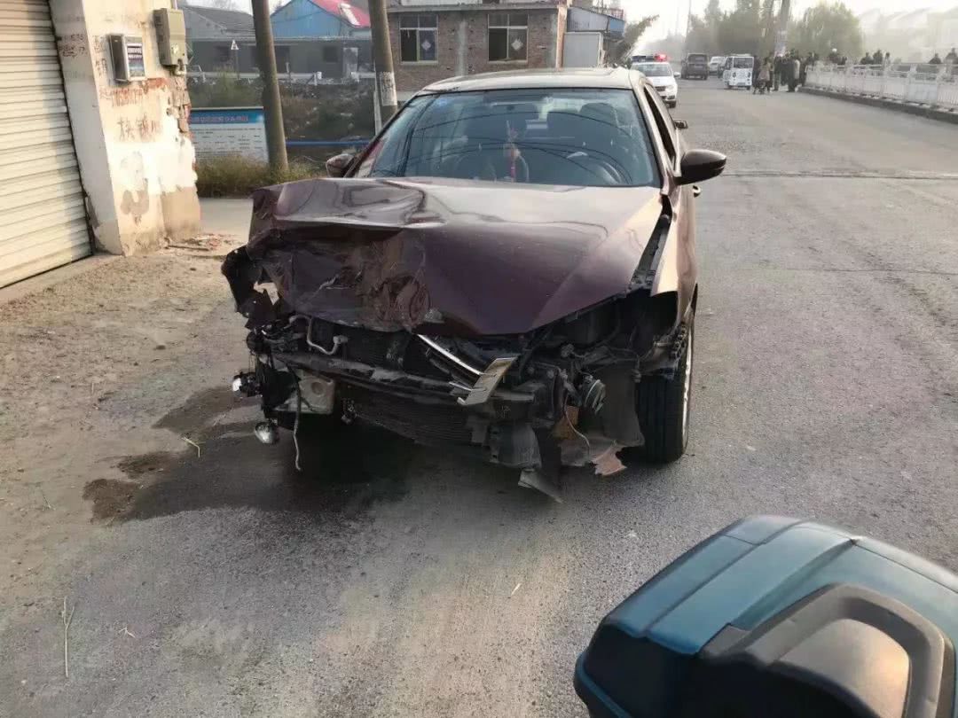 对方全责车损4000元起诉值得吗,对方全责维修费用一万对方不给