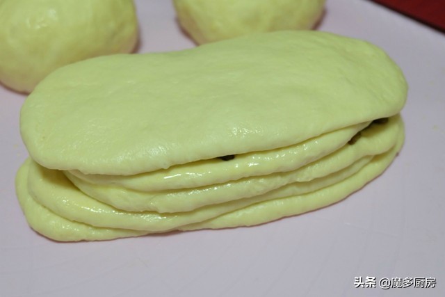 不加黄油炼乳葡萄干面包,蛋挞加淡奶油和炼乳葡萄干做法