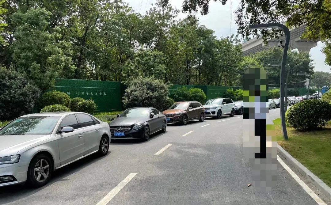 2小时劲销超10亿！大学城这个地标之作，带着绝美江畔来了