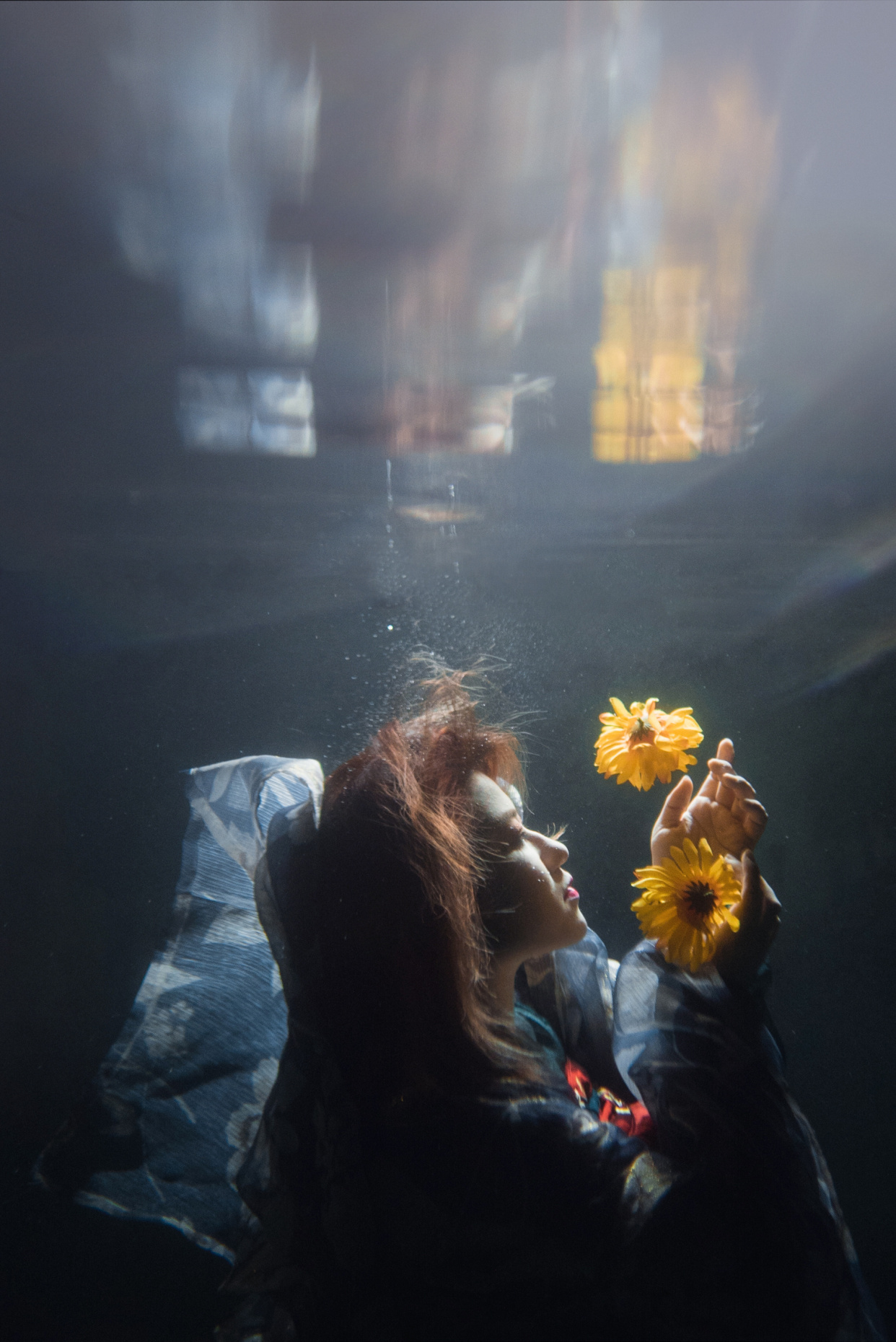 水下绝美汉服视频,汉服水下摄影真的太好看了