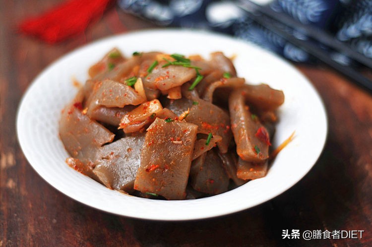 肚子太胖吃多了难受,肚子很鼓很硬吃的也不多怎么回事