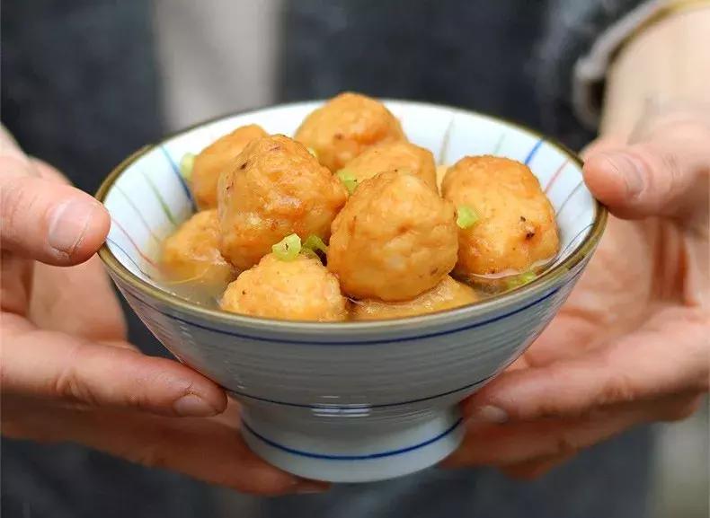 鱼丸里没鱼？虾丸里没虾？蟹丸里没蟹？