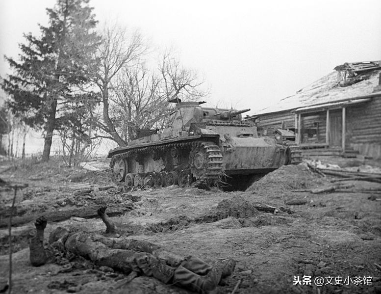 从哥萨克乡村教师到坦克王牌——苏联顶级坦克手拉瓦林科的历程