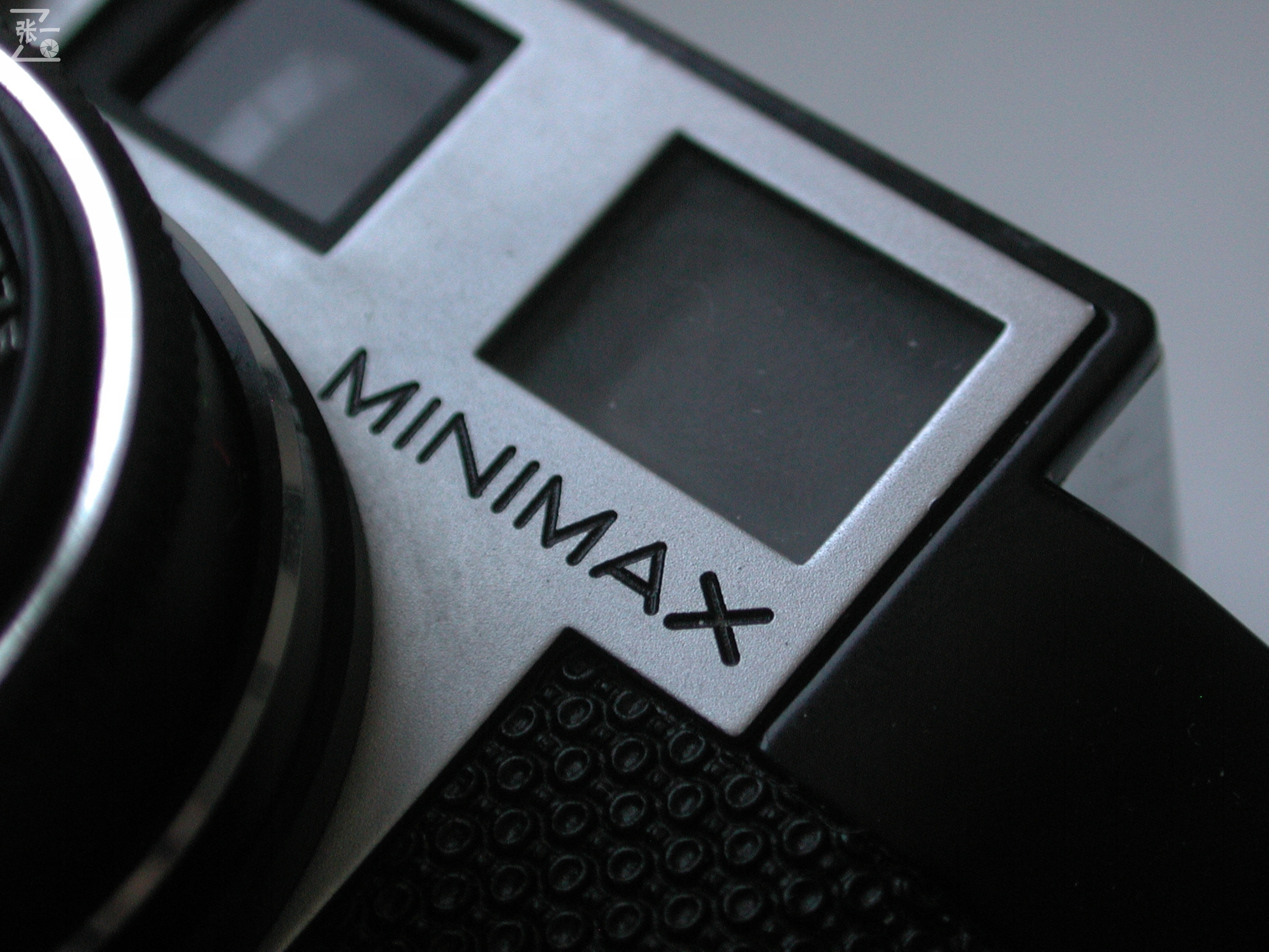 产量只有200台:MinimaxPocket110EE微型旁轴相机!日本制造