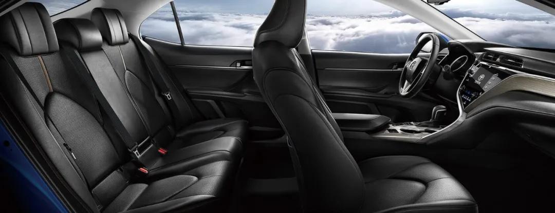 13年丰田凯美瑞双擎值多少钱,十年左右的凯美瑞卖多少钱