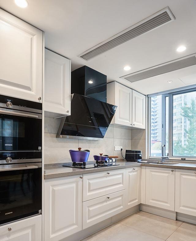 夏天厨房做饭如何降温,夏季厨房怎么降温最快