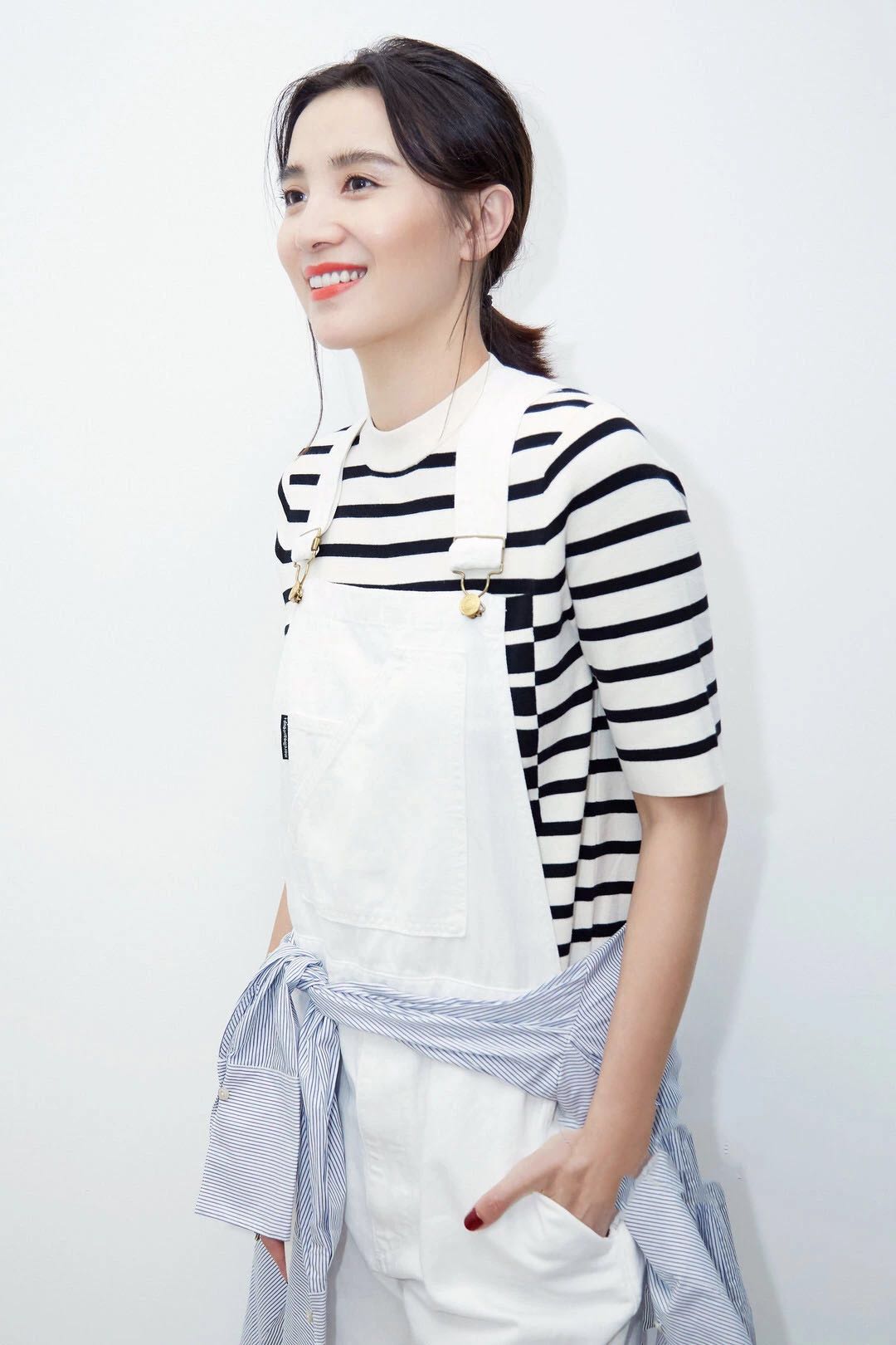 这个夏天，没一件条纹单品怎么行？4种颜色，你pick哪个