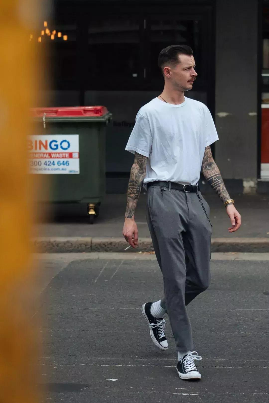 一根腰带穿衣搭配图,一条细细的腰带