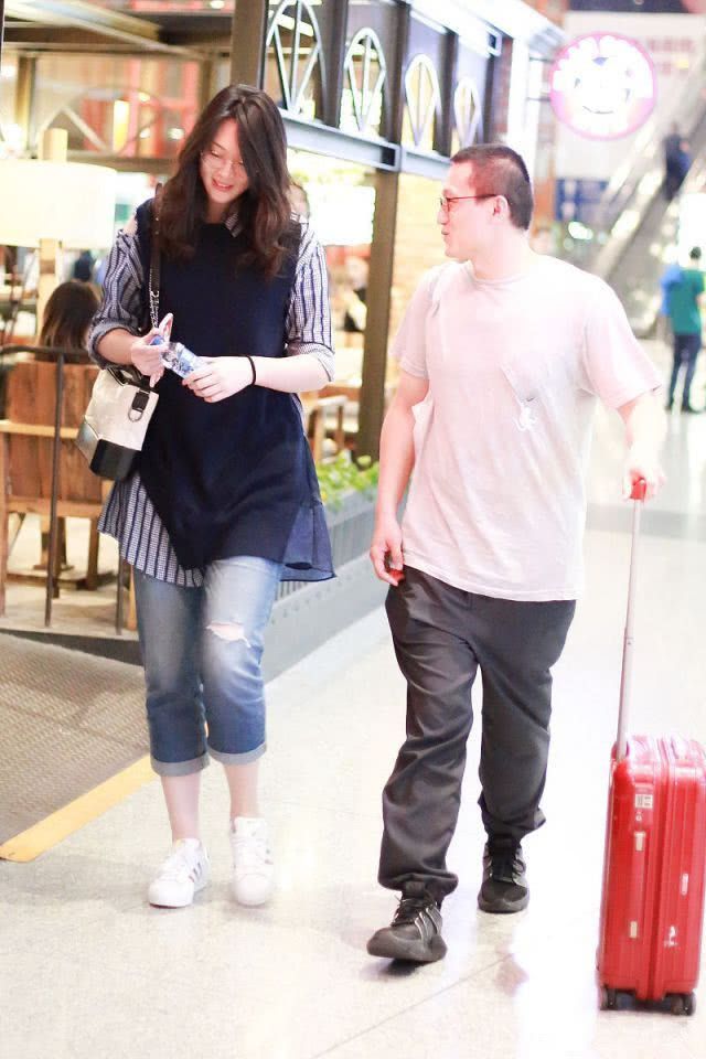 惠若琪和老公日常生活,惠若琪超短裙穿搭