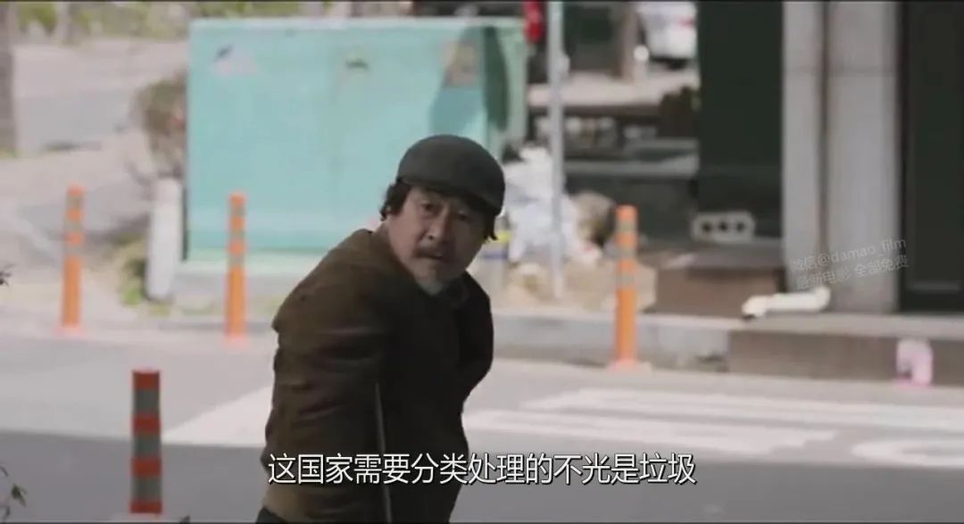 韩影真敢拍!这部《老妇人》,拍出了老人遭性侵后,世人的冷漠