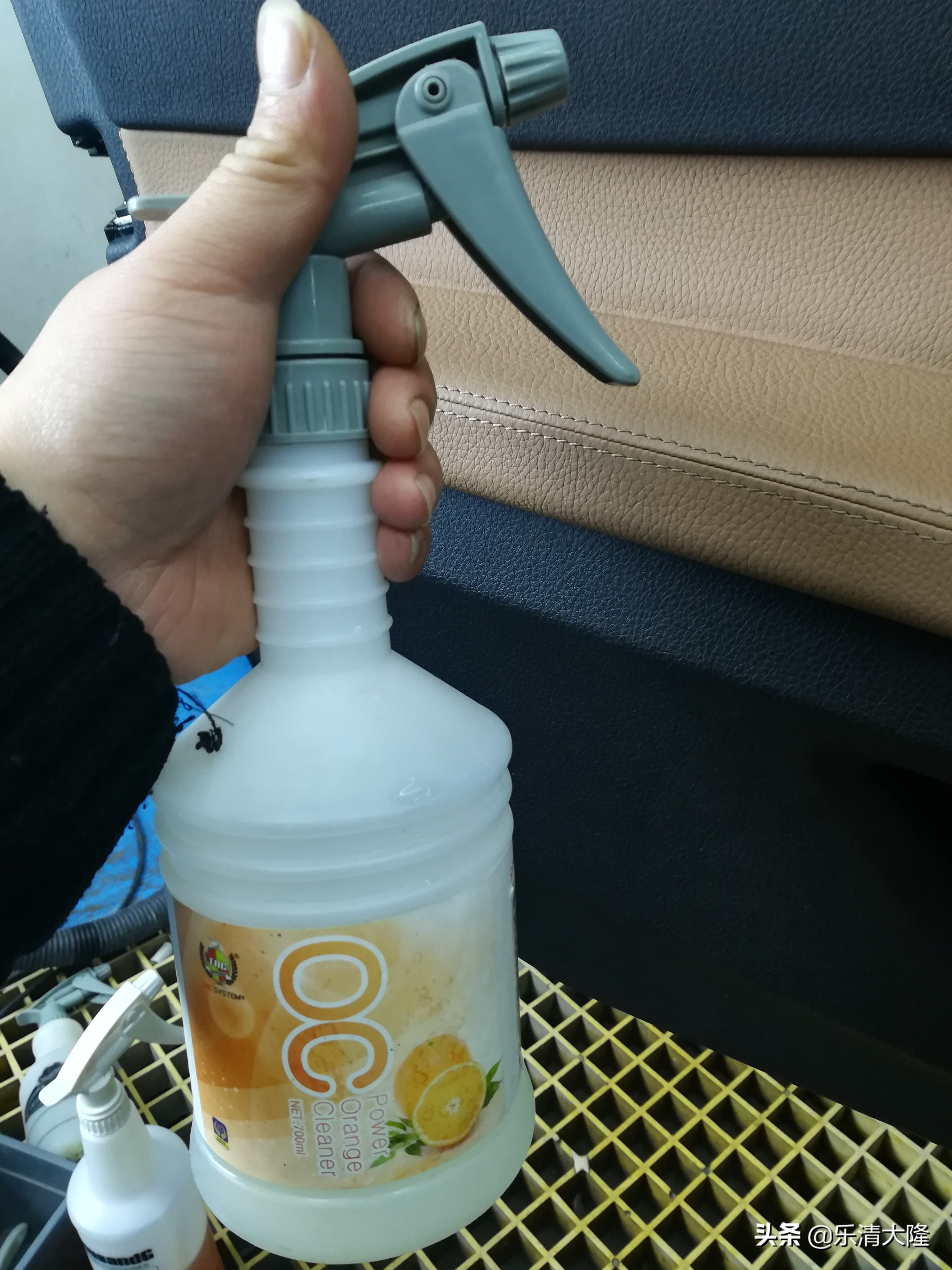 广州宝马7系内饰清洗,宝马7系发动机舱清洗