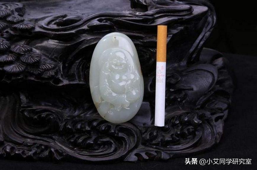 我虽然是名珠宝鉴定师，但让我肉眼识金就有些过分了