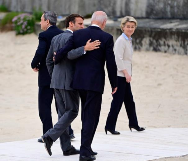 被绿的法国，苟且的澳大利亚，当美国的盟友为何没有善终？